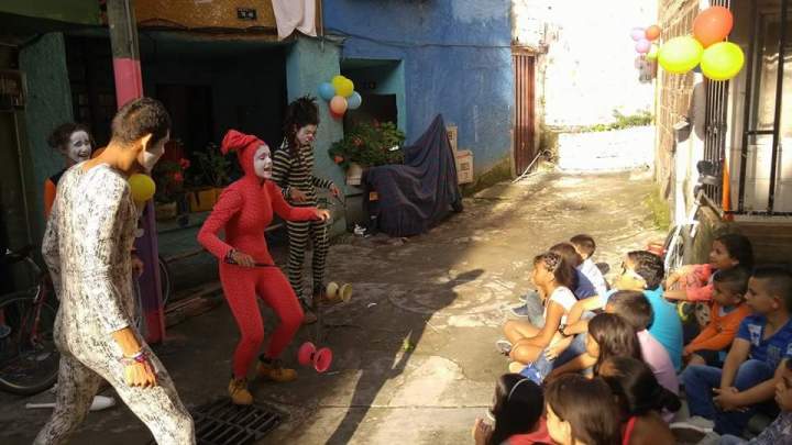 nuestra carpa es el mundo 1