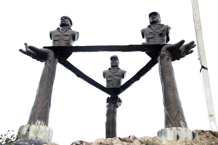 Nuestra rama es la palabra 13 Honor a los héroes