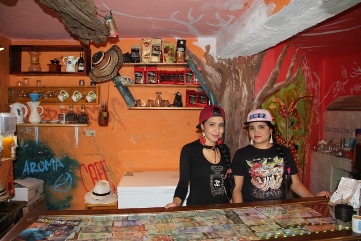 Yackie y Daniela Café con aroma de barrio